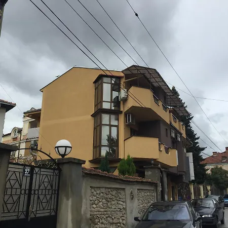 Konzuli 3* Bitola